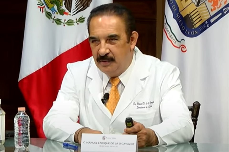 Manuel de la O, Secretario de Salud estatal.