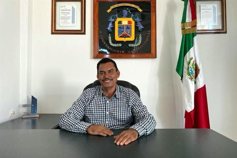 Andrés Valencia Ríos gobernó el Municipio de San Juan Evangelista bajo las siglas del PAN entre 2018 y 2021.