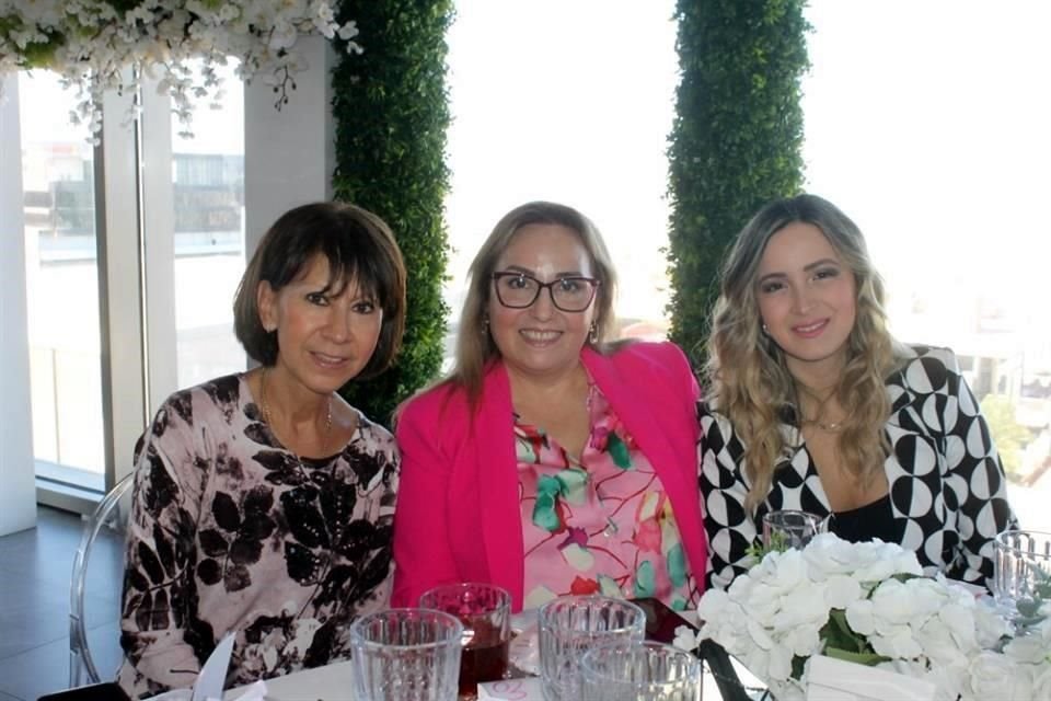 Elizabeth Padilla, Lety Suárez y Melissa de Tamez