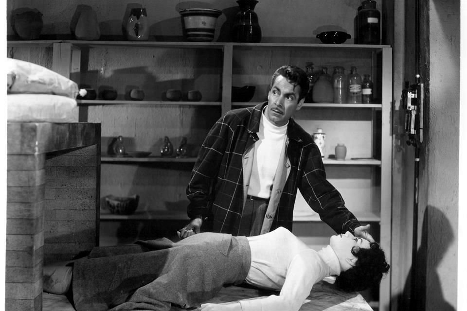 'Ensayo de un crimen (1955)', con Ernesto Alonso  y Miroslava Stern en los protagónicos.