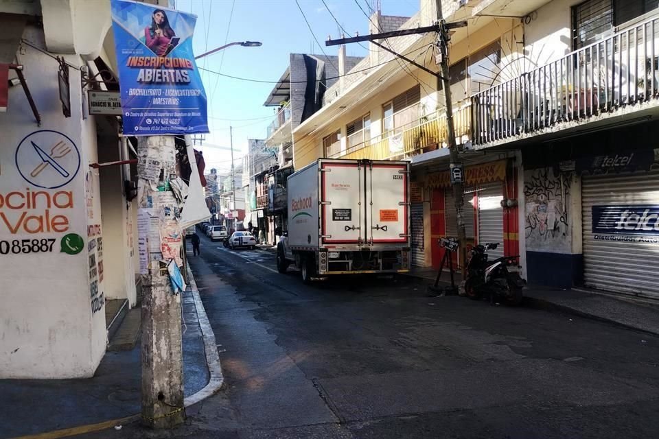 Una parada de la ruta a las colonias del oriente de Chilpancingo, sin unidades.