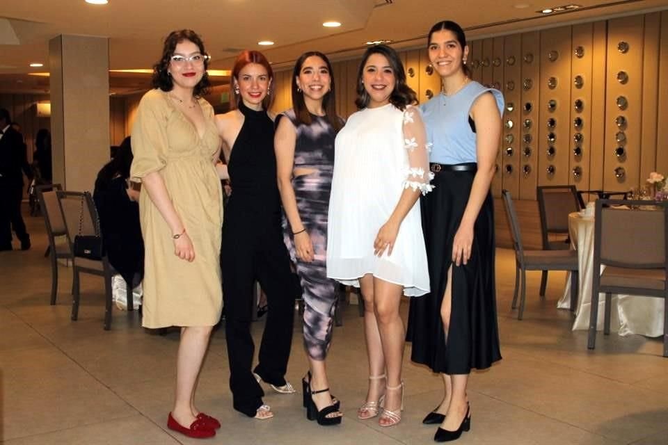 Ana Cecilia López, Jéssica Villagrán, Rocío Dávila, Mariana Villagarán y Emilia López