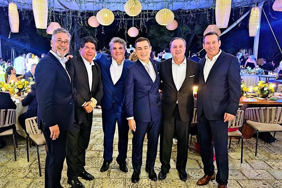 Eduardo Taylor, Héctor Tiburcio, Ildefonso Aguilar, Raúl Rodríguez Martínez, César Paredes y Luis Terrazas