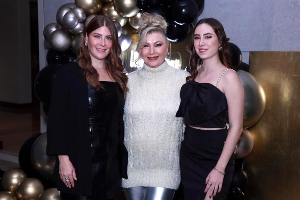 Karla Villasana, Marina Jones de Villasana y Sofía González Villarreal