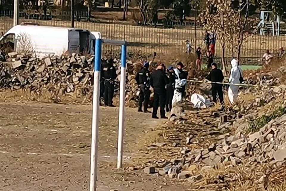 El hallazgo ocurrió en canchas de fútbol llanero, a un costado del Parque Cuitláhuac.