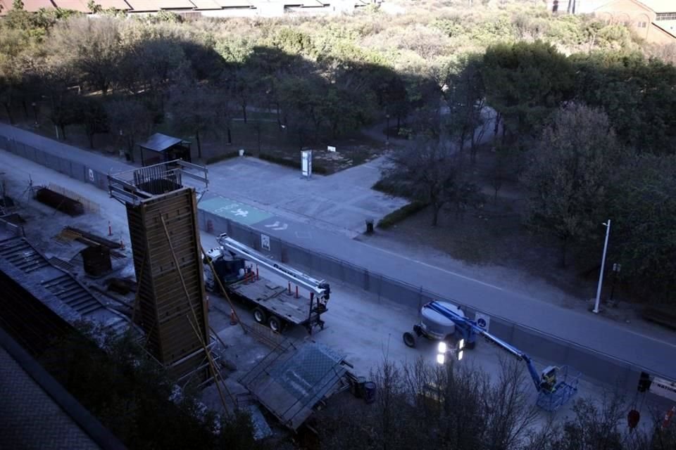 Para cruzar hacia Madero y Miguel Alemán, la Línea 6 cruzará el Parque Fundidora.