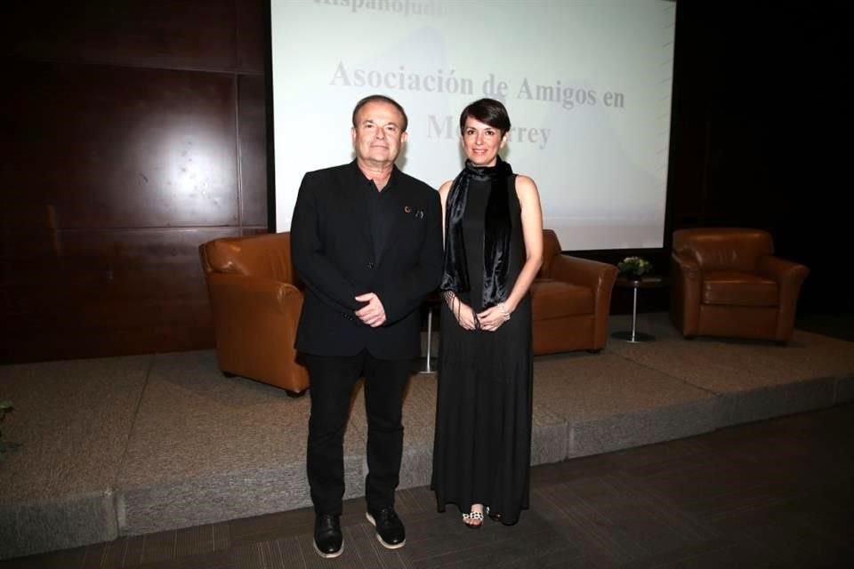Mauricio Wapinski y Mónica Sánchez-Rubio
