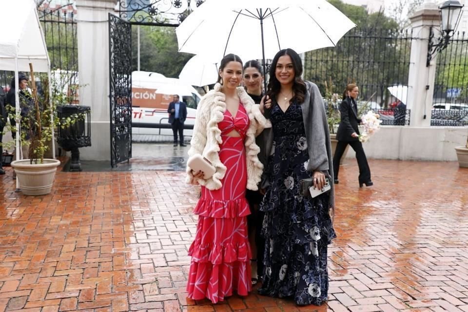 Mónica Villarreal, Adriana Mier y Shantal Libreros