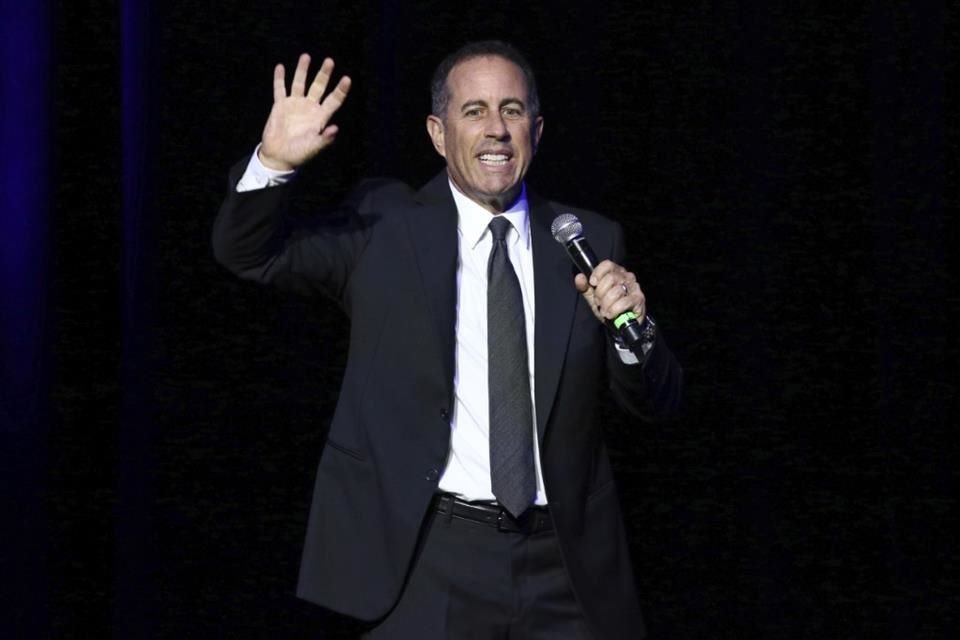 Jerry Seinfeld y su esposa han criticado en redes sociales.