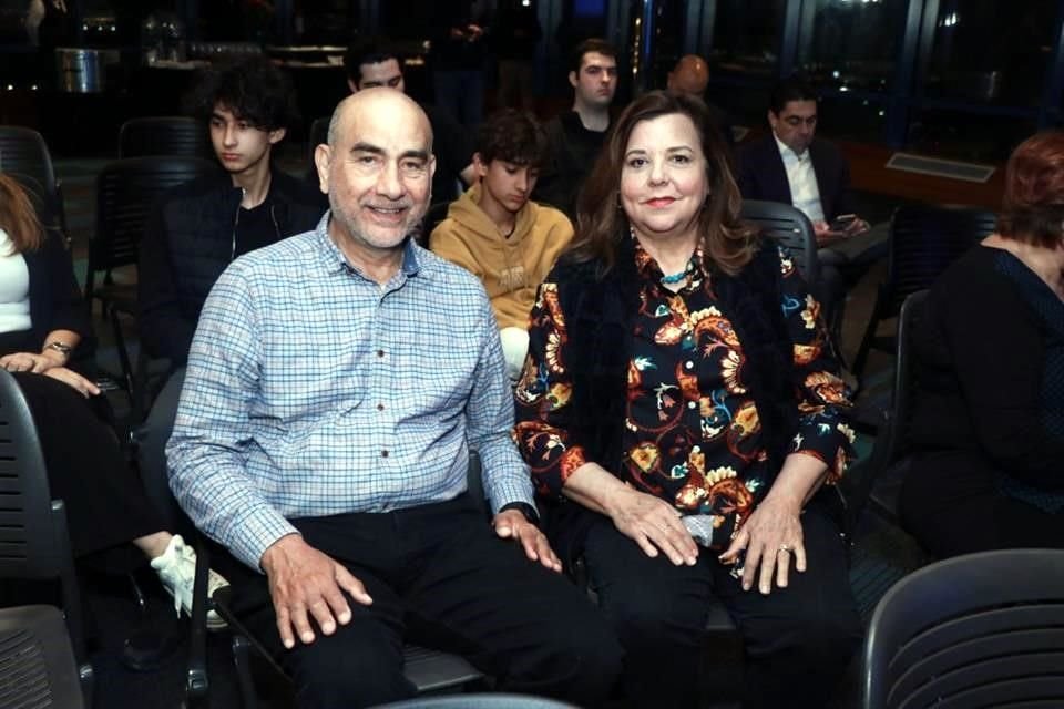 Alfredo Garza y Rosa Marina Aguirre