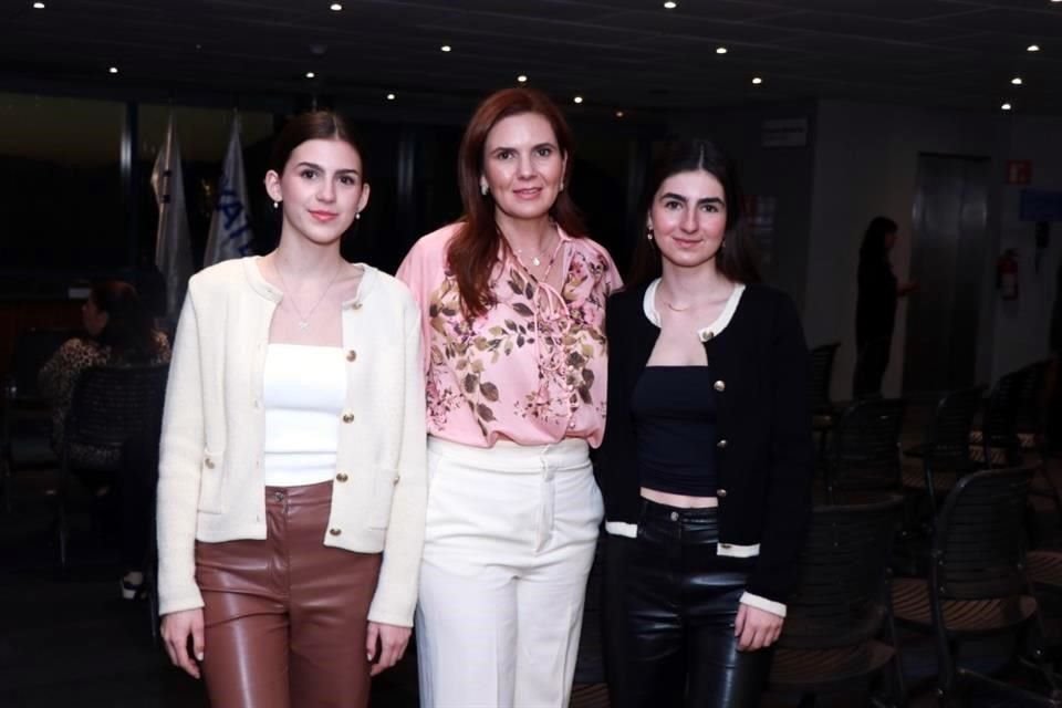 Marian Garza, Michelle Valenzuela y Fernanda Garza