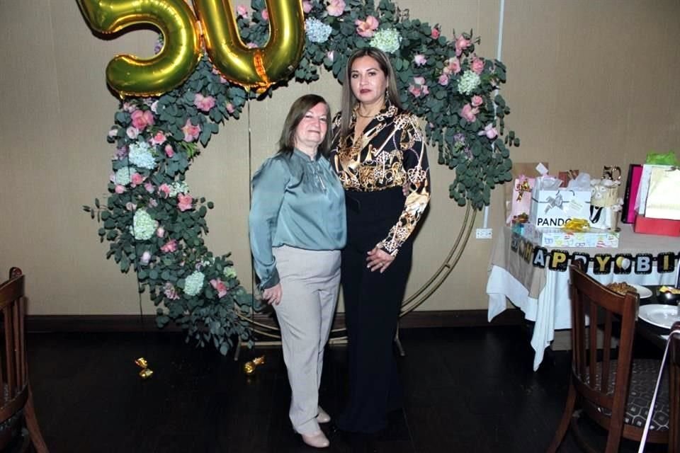 Emma Elva Villarreal Martínez y Susana Carrillo