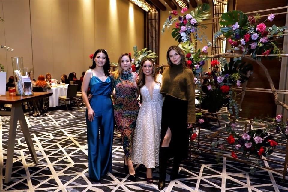 Mariel Leal, Raquel Flores, Karen Martínez Cantú y Melissa Morales