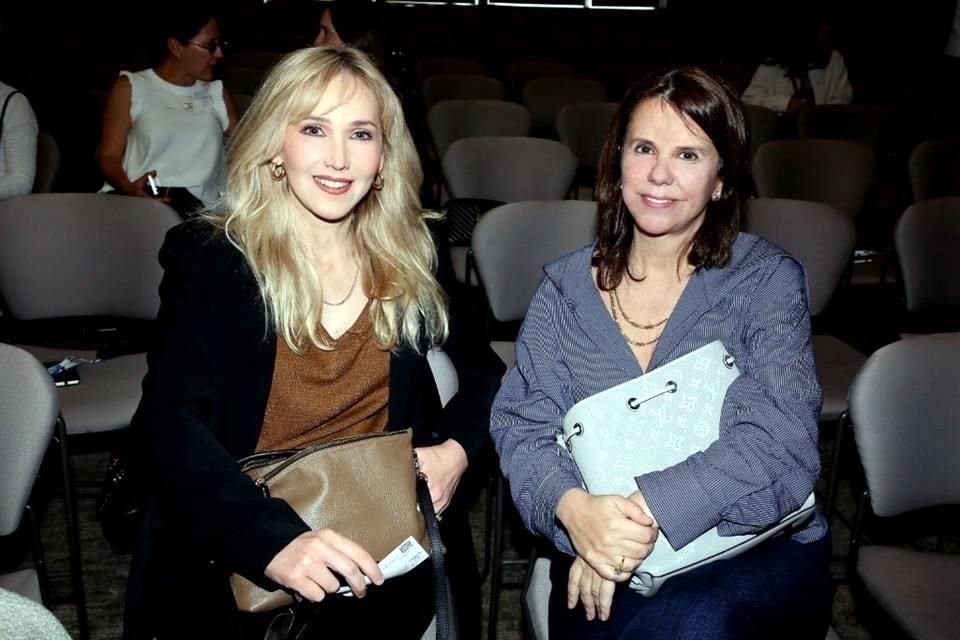 Lorena Gutiérrez y Beatriz Martínez