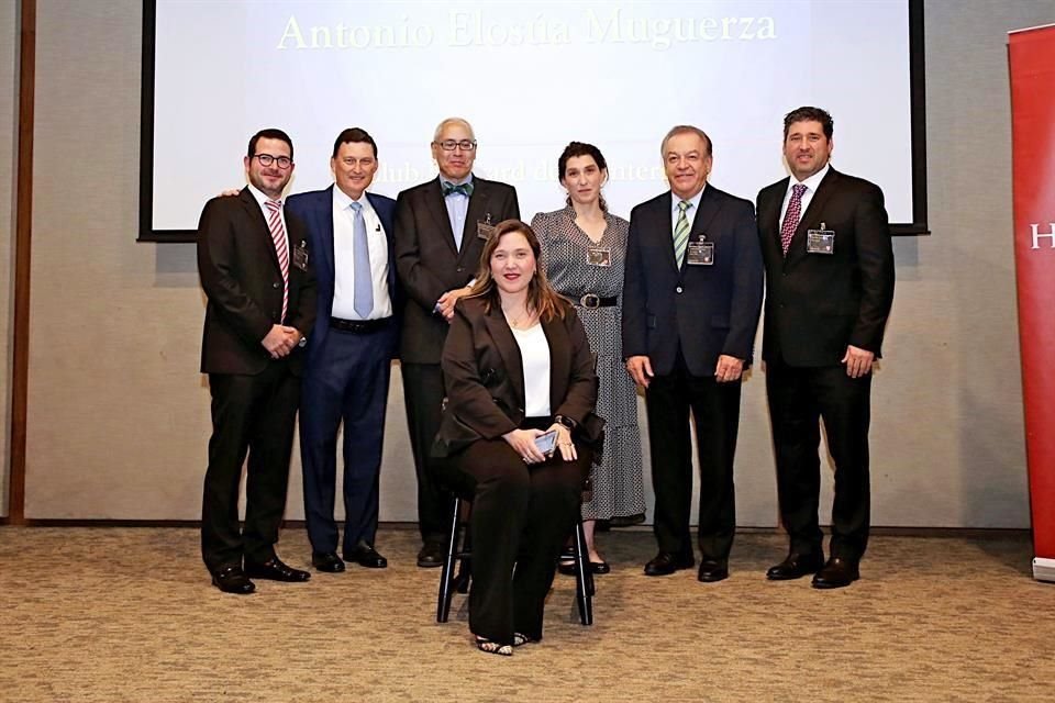 Salvador Kalifa, José Antonio Elosúa, Forest L. Reinhardt, Beatriz Elosúa, Javier Fernández, Andrés Elosúa y Carolina Elosúa