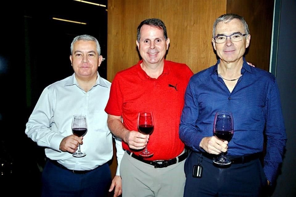 José Manuel Zambrano, Pablo Elizondo y Juan Carlos Pérez Gongora