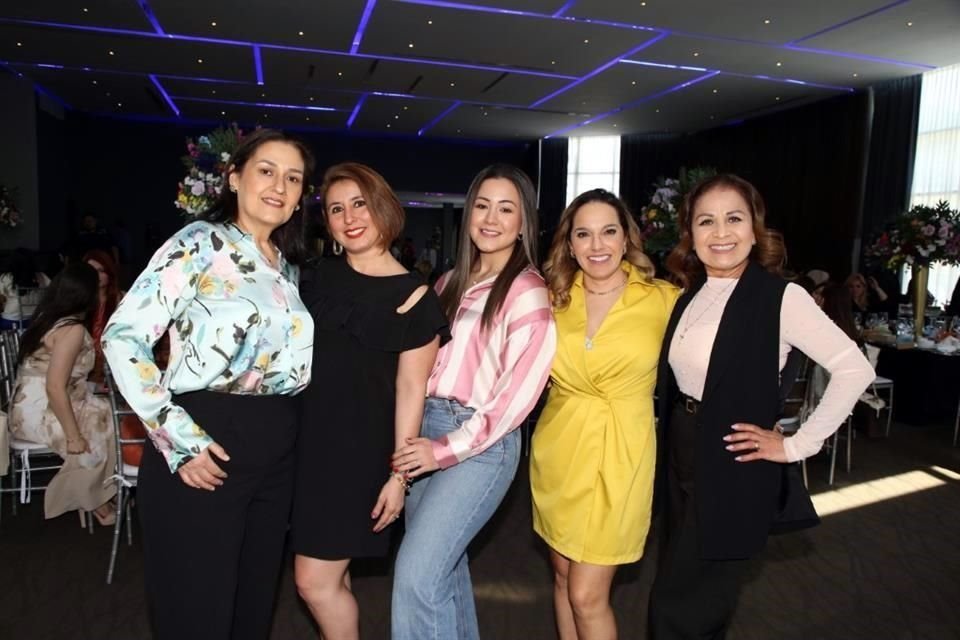 Mónica Rangel, Berenisse Treviño, Paola Loyola, Crystal Gómez e Irma Ortíz