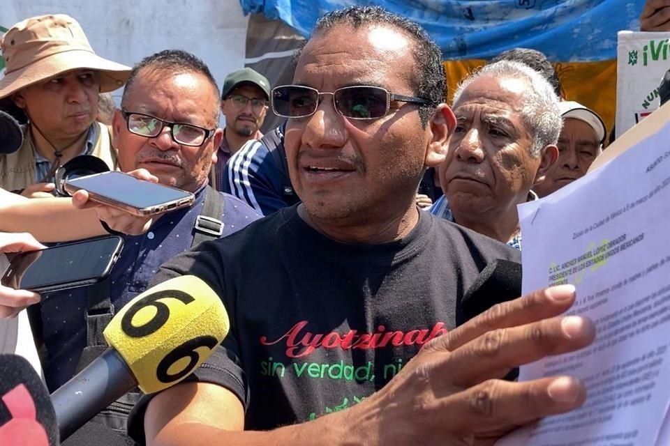 Vidulfo Rosales, abogado de los padres de los 43 normalistas desaparecidos.