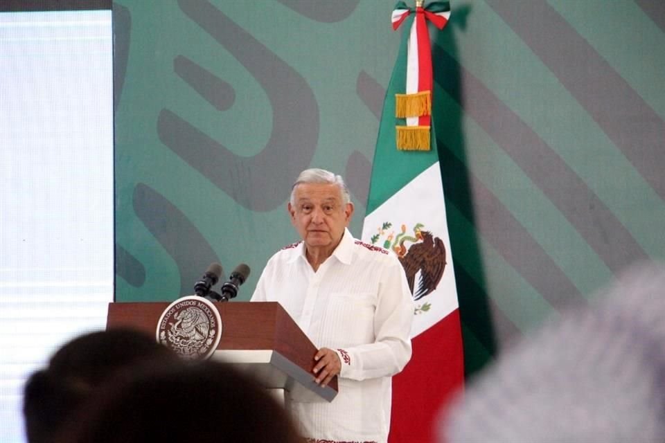 El Presidente Andrés Manuel López Obrador evadió hablar del tema tras el cuestionamiento de una reportera durante la conferencia mañanera en Ciudad Victoria.