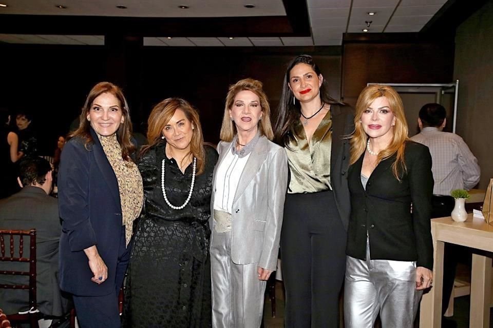 Irma Treviño de García, Ingrid Fiehn, Mina Villarreal de Gustafson, Jennie Shrem Serur y Catalina Ibarra de Martínez