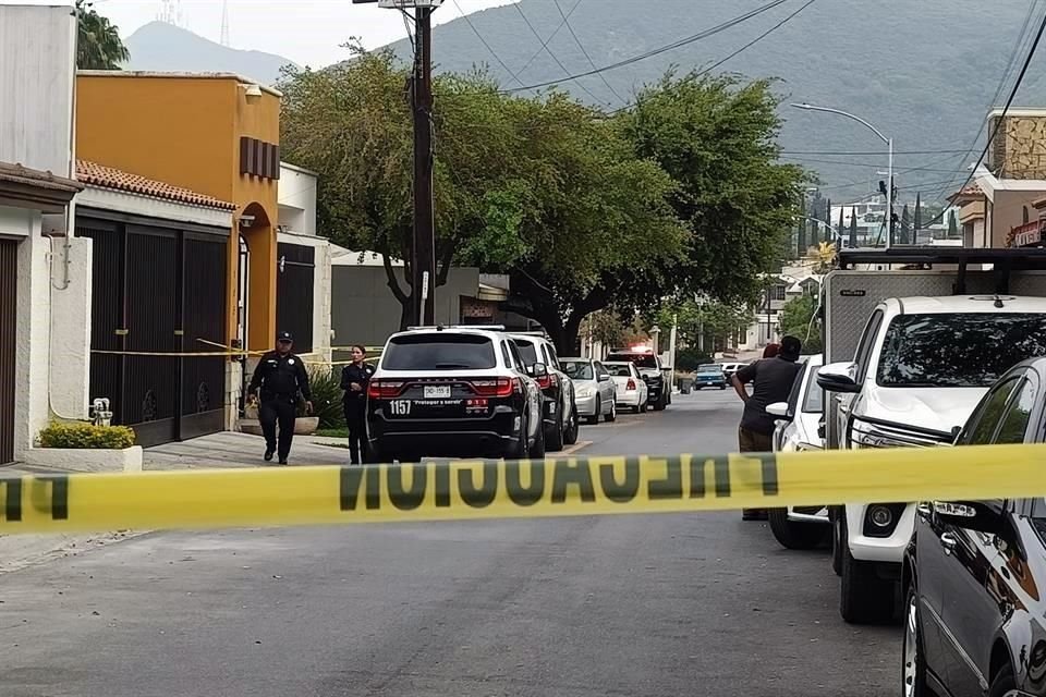 Uniformados de la Policía de San Pedro resguardan el domicilio desde la noche de ayer.