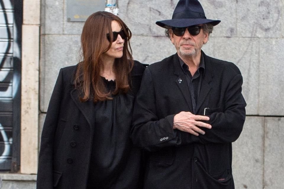 Tim Burton y  Mónica Bellucci comenzaron a salir hace un año.