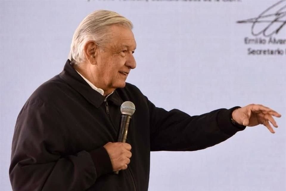 AMLO pidió que manifestación del 8M sea pacífica.