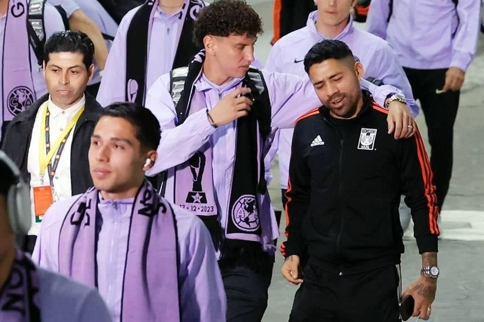 Igor Lichnovsky y Javier Aquino no fueron titulares.