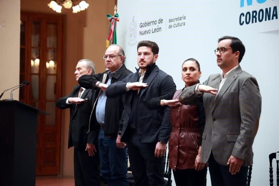 El Gobernador adelantó que ya trabajan con la comunidad cultura de la entidad para poder estrenar ambos proyectos.
