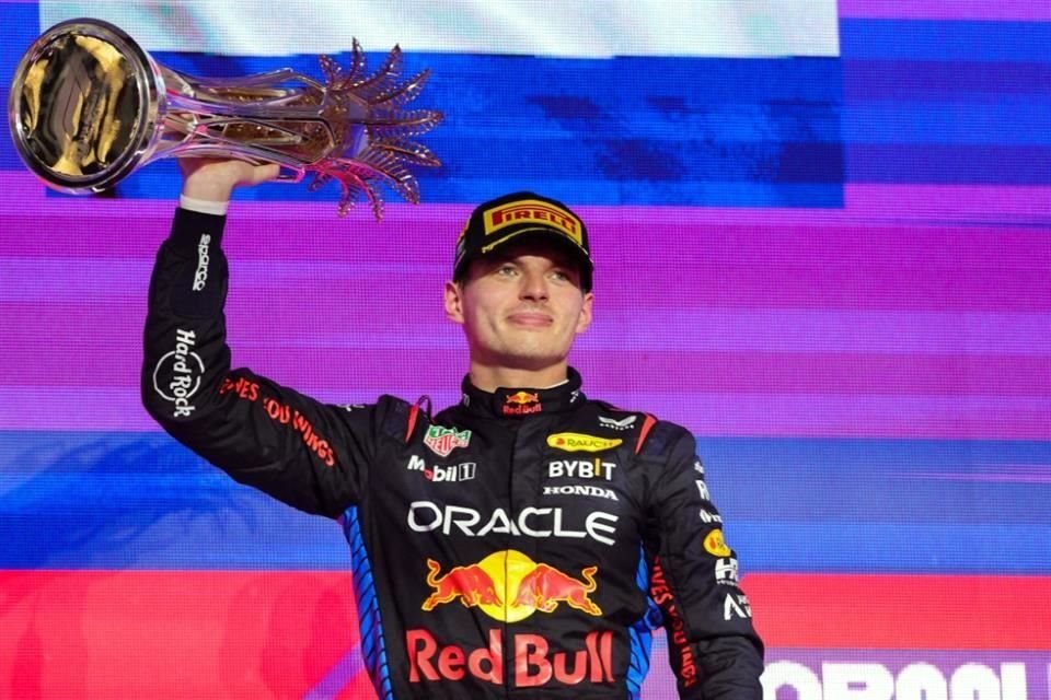 La lucha de poder que se desató en Red Bull podría ser un factor para que Max Verstappen decida quedarse o irse de la escudería en un futuro.