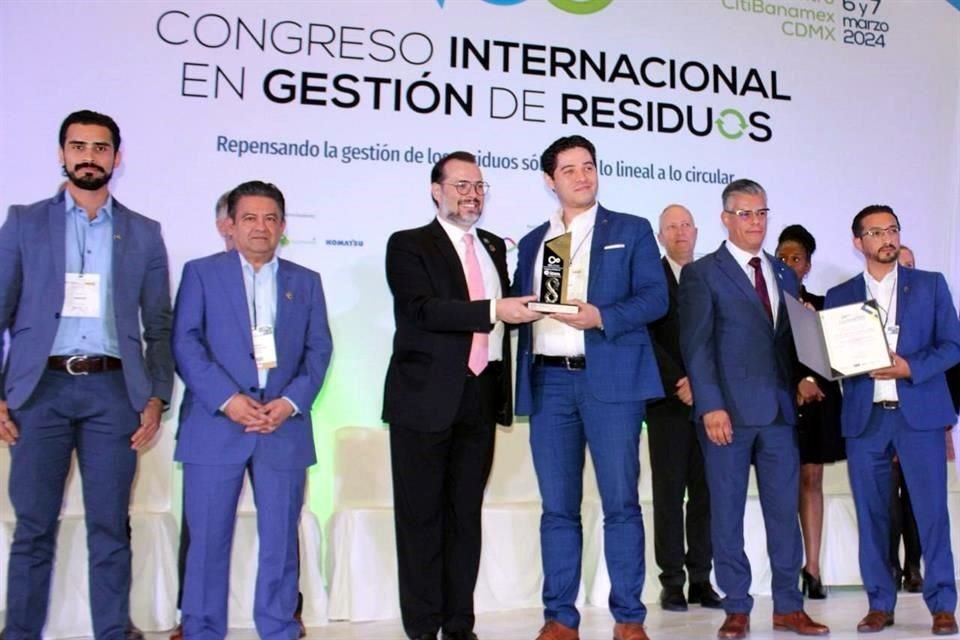 Se destacó que Simeprode cuenta con una de las primeras plantas de selección y recuperación de residuos reciclables.