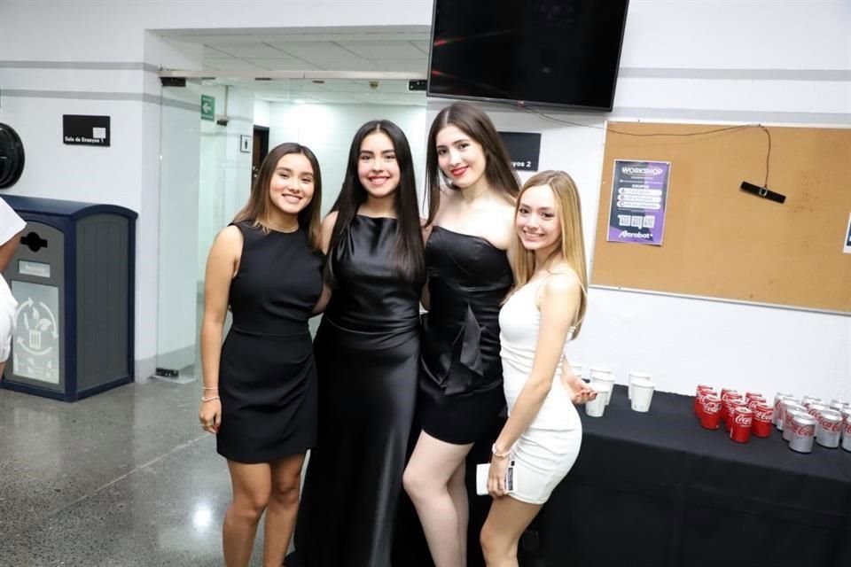 Ximena González, Julia Luna, Mariana Guevara y Bárbara Rivas