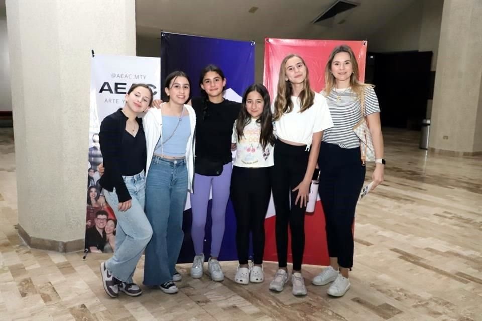 Ana Catalina Guzmán, Constanza Garza, Sofía Padilla, Balbina Garza, Emma de León y Azalia Salazar