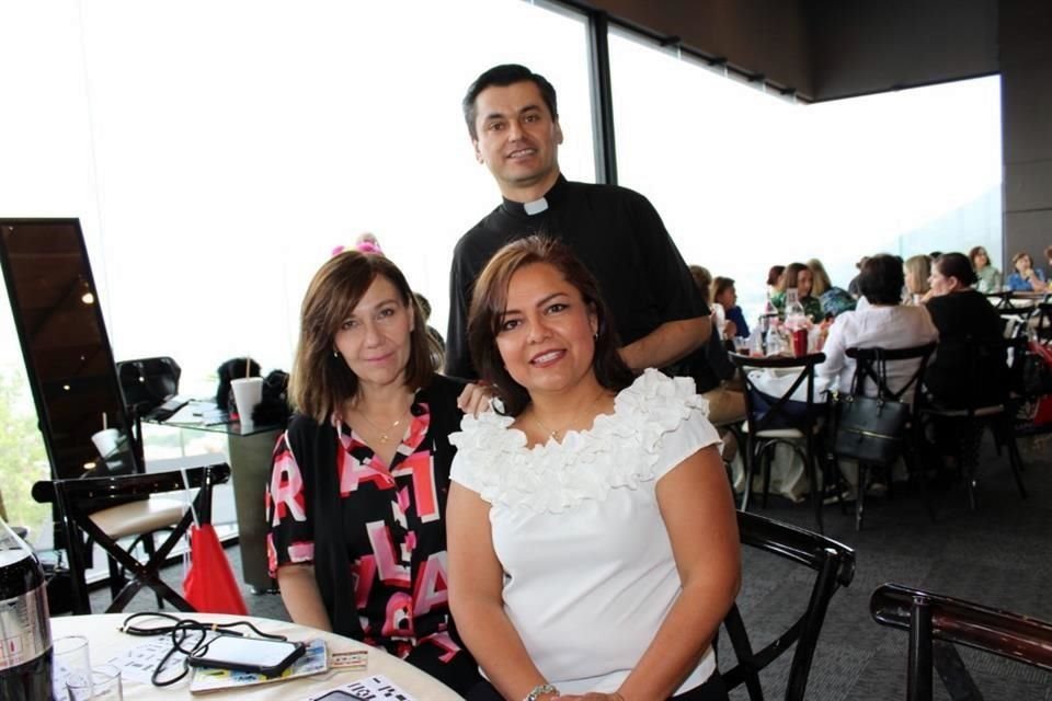 Georgina Teja, Ivette Infante y Saúl López Orozco