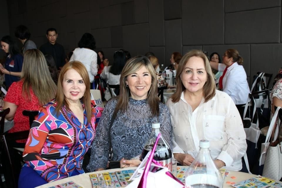 Celia Guajardo, Maricela Del bosque y Adriana Rodríguez