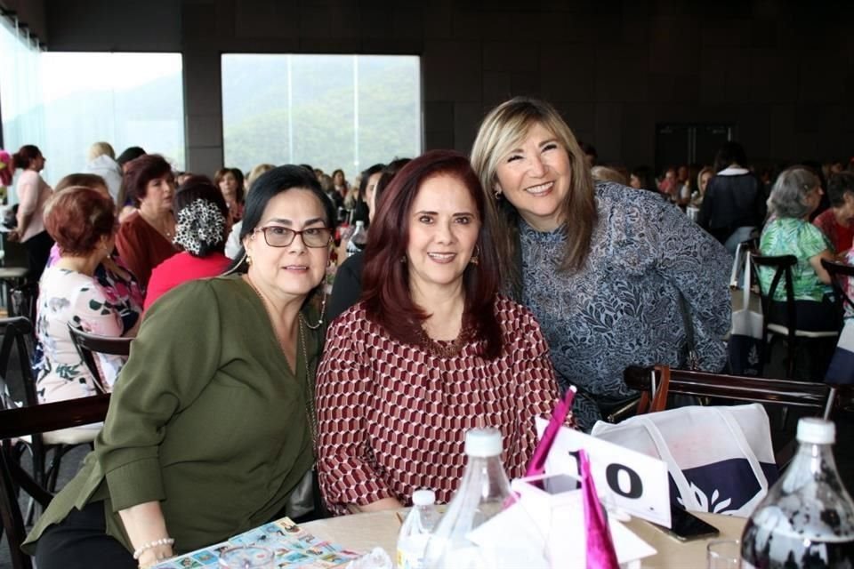 Martha Martell, Silvia Nava y Maricela Del Bosque