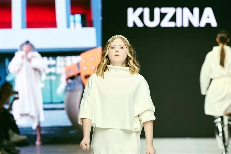 La marca KUZINA se caracteriza por incluir modelos con Síndrome de Down.