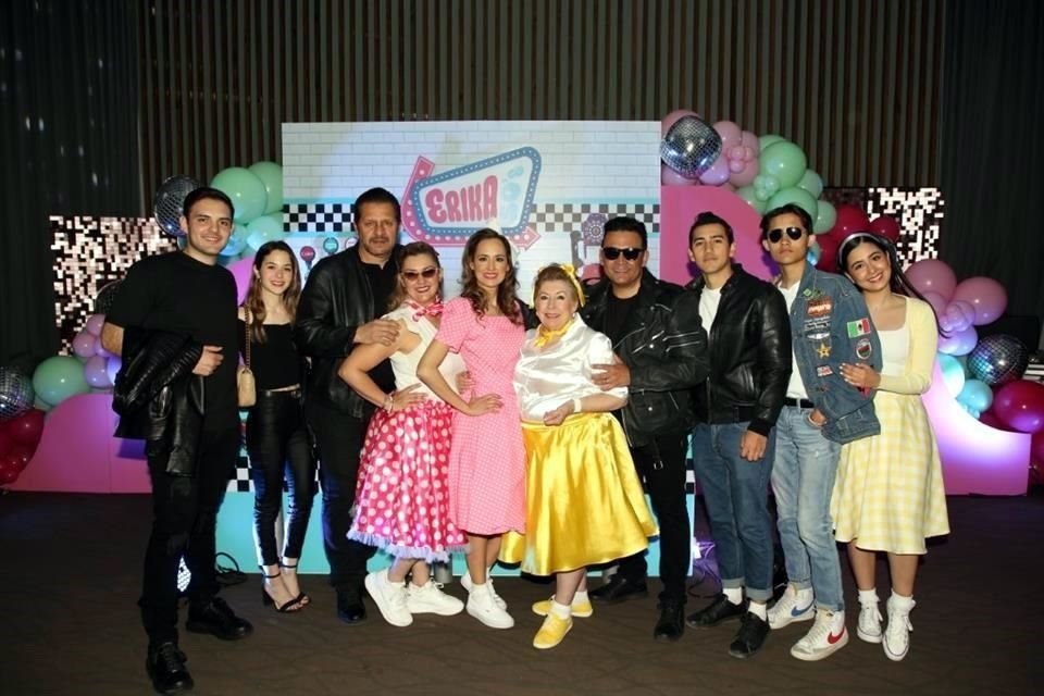 Adrián Nava, Daniela Alegría, Pablo Chapa, Karla Lópezdelara, Érika Santos de Lópezdelara, Elia Tamez, Sergio Lópezdelara, Rodrigo Nava, Emilio Lópezdelara Santos y Anagaby Lopezdelara Santos