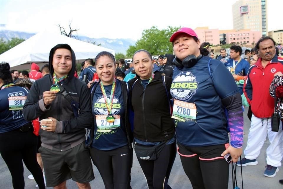 Francisco Mendoza, Candelaria Flores, Lizbeth Gutiérrez y Angélica Coronado