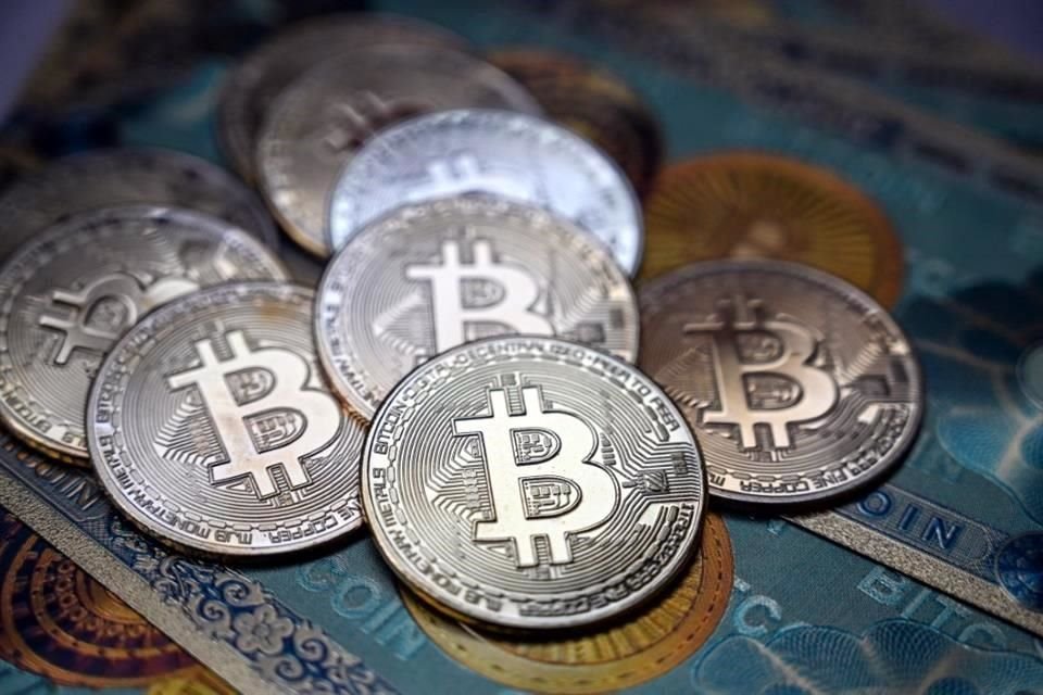 El bitcoin subió un 2.3 por ciento, hasta los 68 mil 621 dólares.