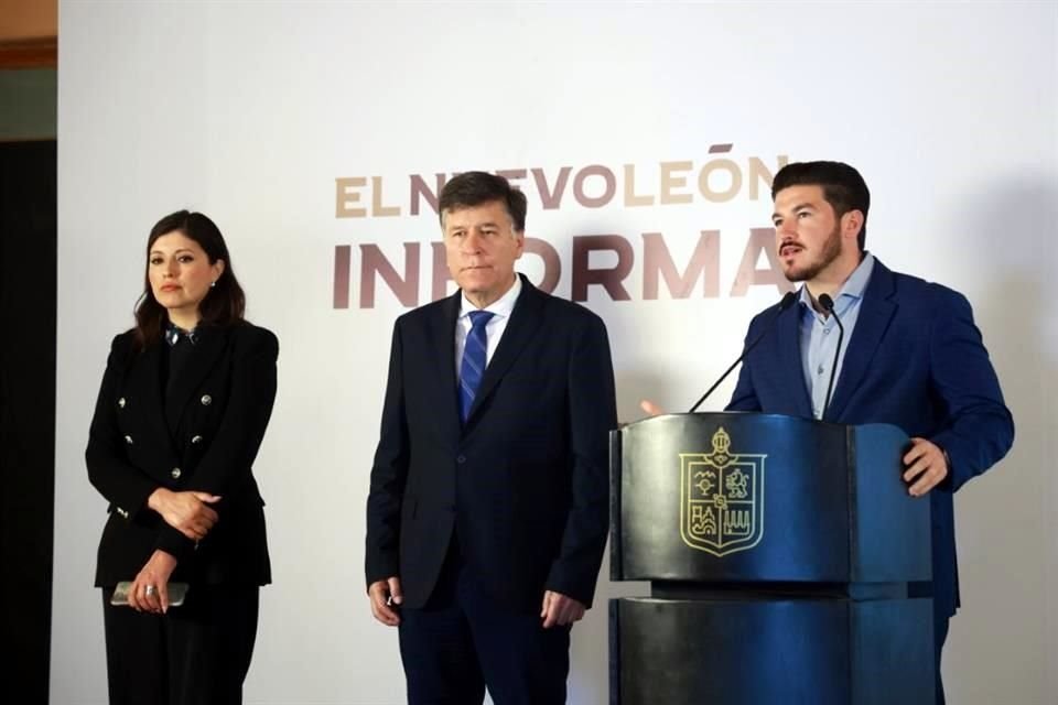 Aunque Martínez Muñoz ha exigido el cierre de la Refinería, el Gobernador dijo que eso es llegar a los extremos.