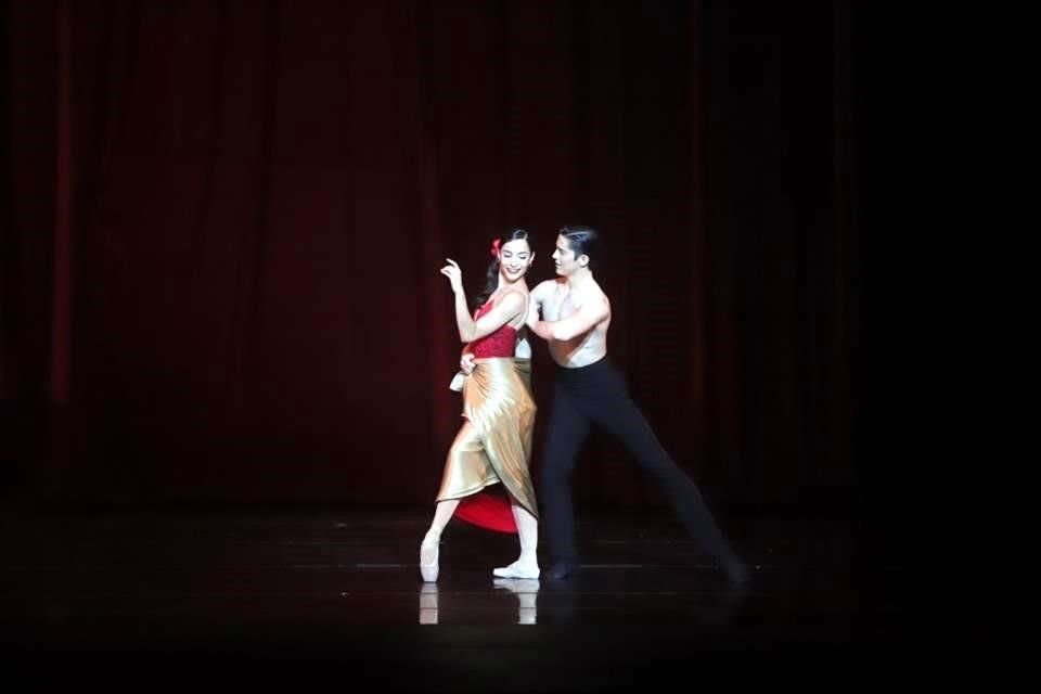 'Trascendiendo' del Ballet de Monterrey.