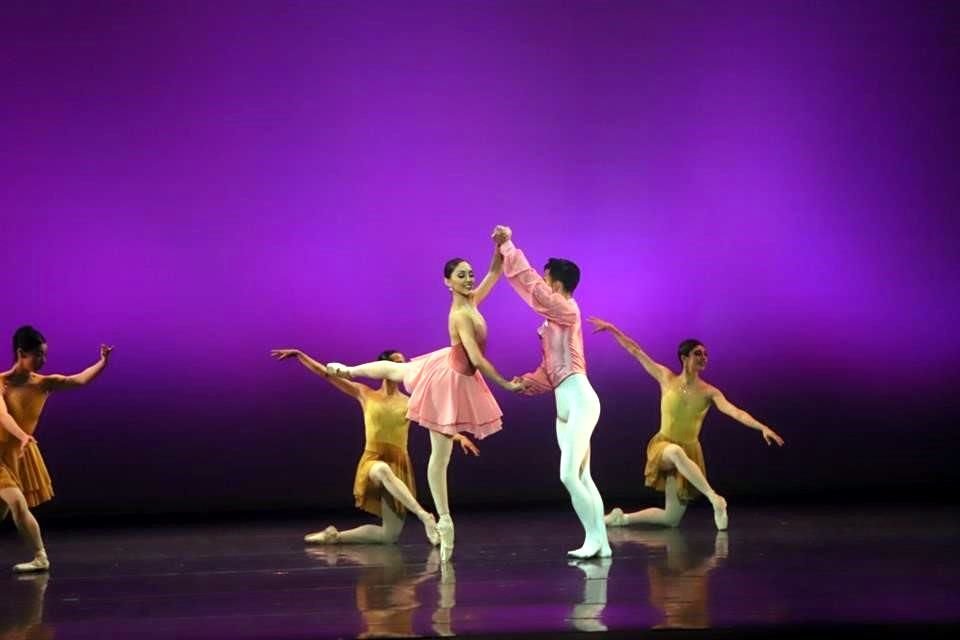 'Trascendiendo' del Ballet de Monterrey.