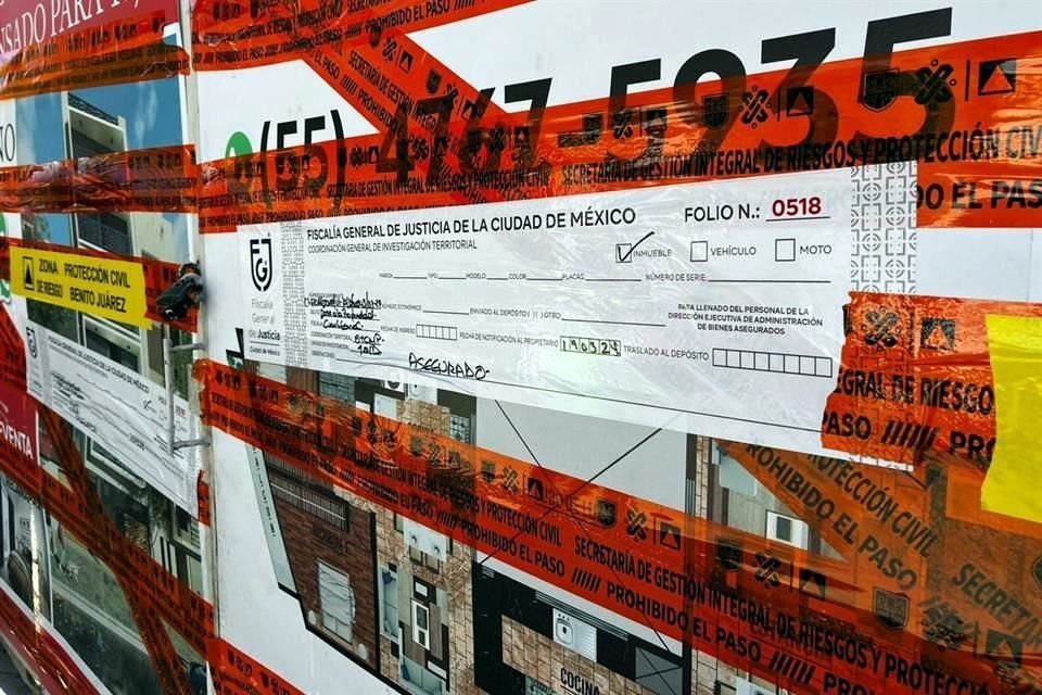 Los sellos fueron colocados luego que filtraciones de agua, cemento y material cayeron al interior de la línea 12 del Metro.