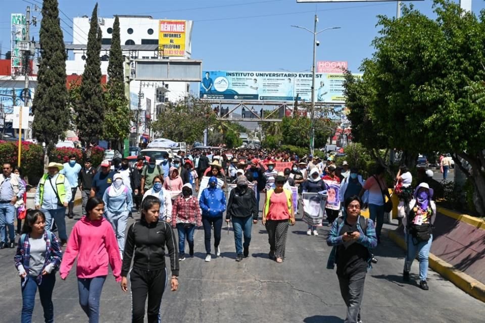 La marcha salió del mercado de Chilpancingo.