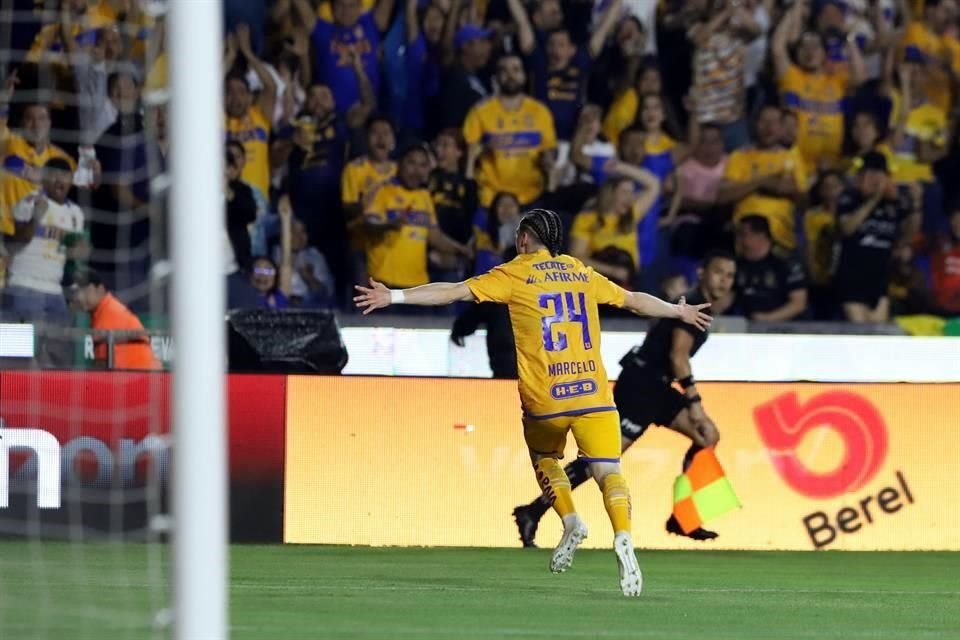 Marcelo Flores siguió cumpliendo la confianza de Siboldi.