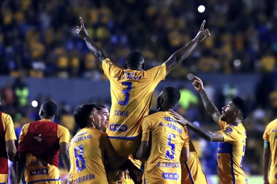 El festejo de los entrenamientos de Tigres lo hicieron también en el gol de Samir.