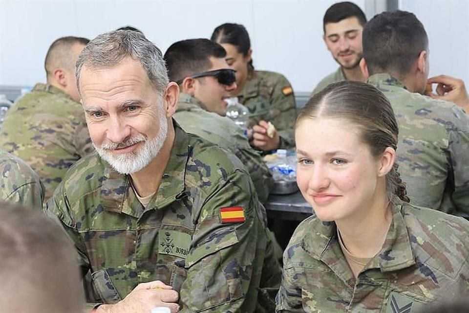 Como padre e hija, los integrantes de la realeza convivieron durante el almuerzo.