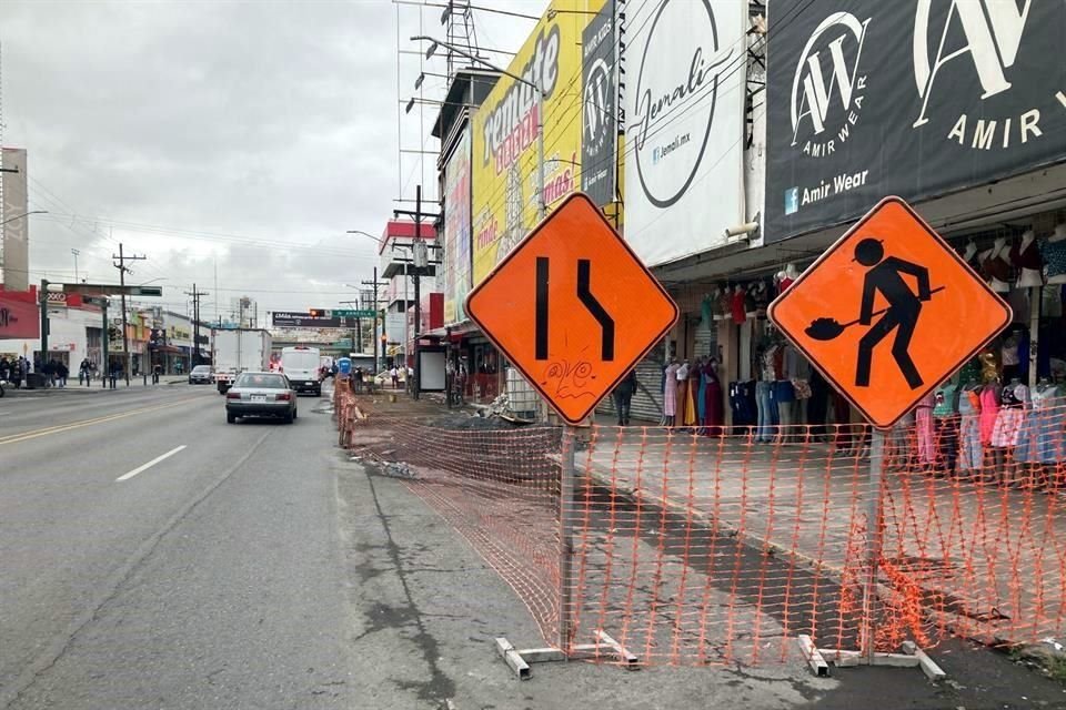 Con la obra en marcha en la Avenida Juárez, la ampliación de banquetas y reducción de dos carriles por sentido abarcará desde Constitución hasta Aramberri.