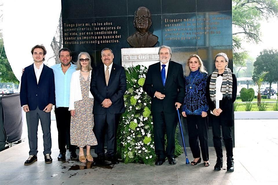 Jerónimo López, Antonio Argüelles, Lucía Rangel Hinojosa, Santos Guzmán, Raúl Rangel, Alicia Miguel de Rangel y Mónica Rangel Hinojosa
